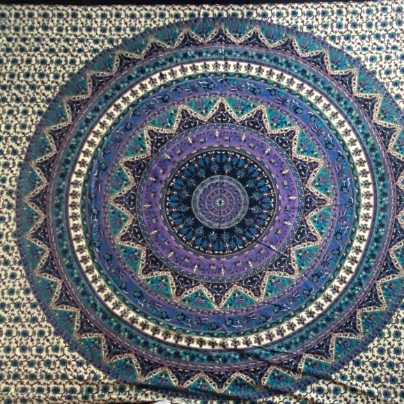 Elephant Tapestry - Picture 1 of 5